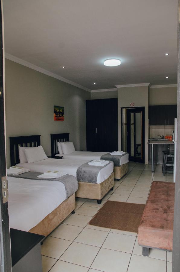 Towers Lodge Boksburg Exterior foto